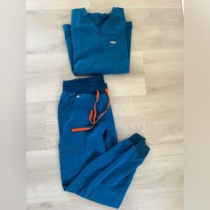 Figs Catarina Scrub Top with Joggers